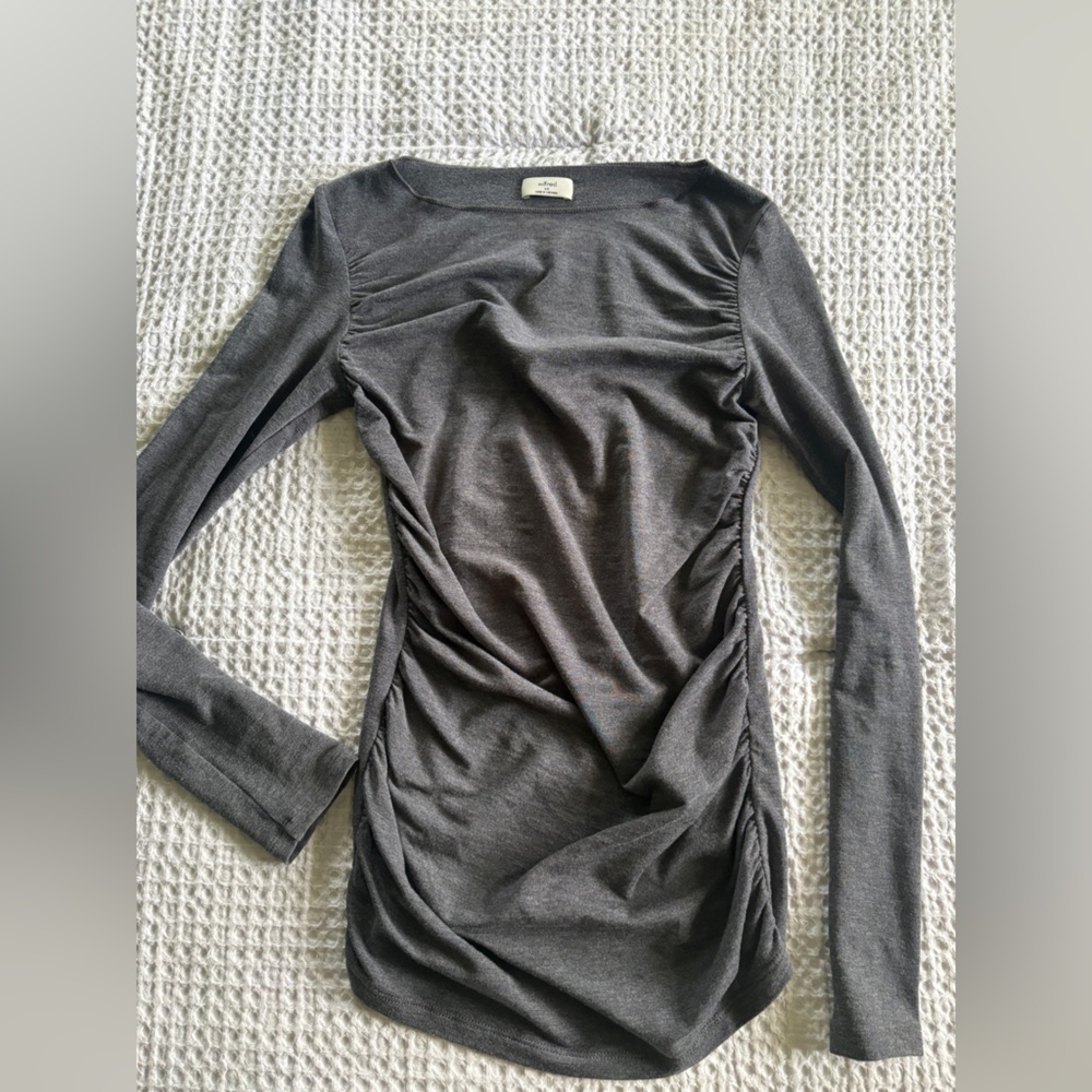 Aritzia Wilfred Long Sleeve Fitted Gray Rouched Top VERY SOFT AND COMFORTABLE XS